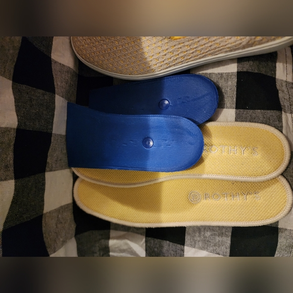 Rothy’s Lemon Yellow Honeycomb Sneaker - Picture 2 of 6